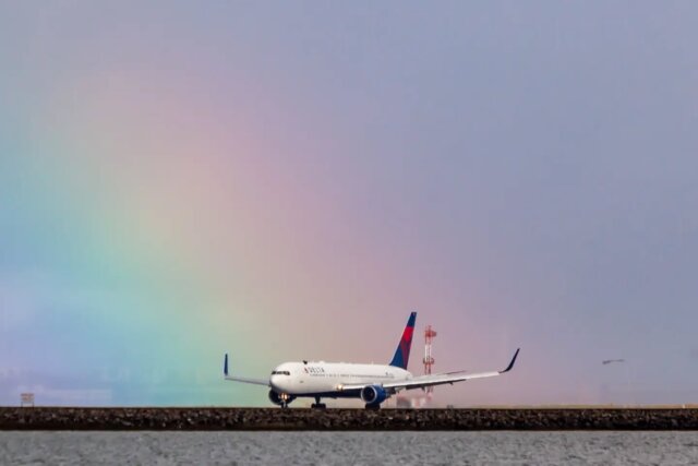 A rainbow at SFO while an Delta Air Lines Boeing 767-300(ER)  is landing on runway 19L. Thanks to the closure of runway 28L there is a new traffic pattern at SFO while taxiway construction is going on for the next 5 months.

@flysfo #rainbow #sfo #aviation #nature #planespotting #AviationPhotography 
@delta #Delta #deltaairl8nes #boeing #boeing767 #boeing767300er