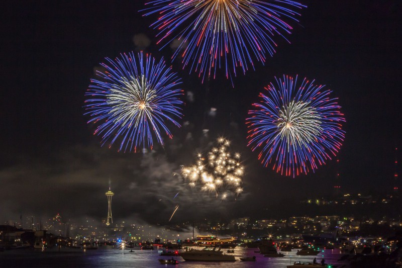 4th of July 2015 fireworks over Lake Union