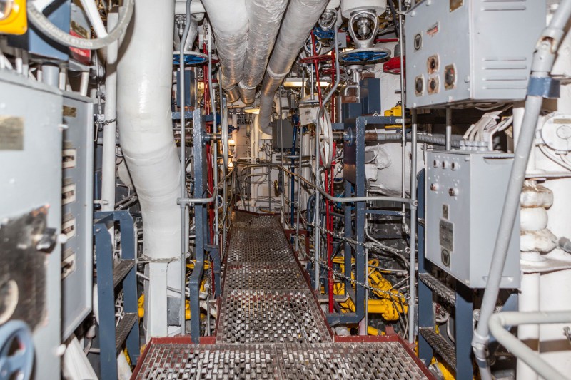 USS Turner Joy DD-951 engine room