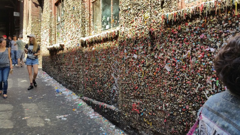 Gum Wall before cleaning